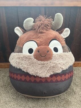 NWT Sven Squishmallow